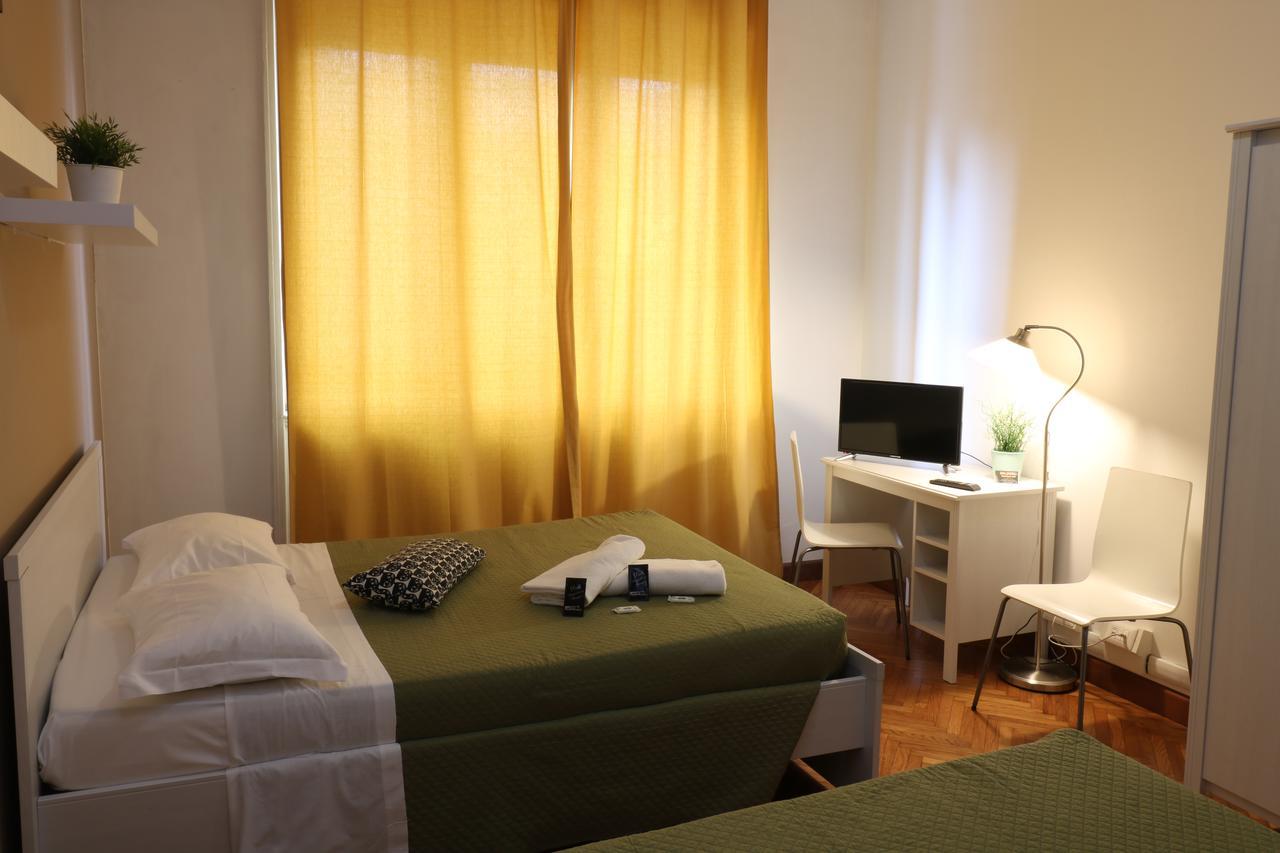 Chambre Double avec Salle de Bains Commune Séparée