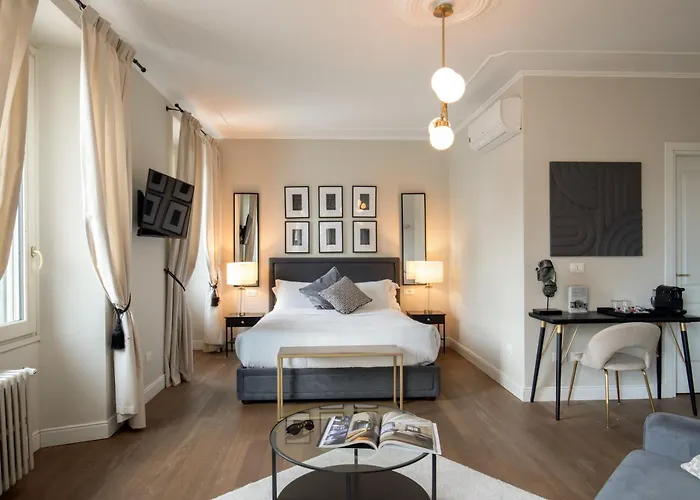 Hotel familiar: Daplace - Corso Monforte Suites